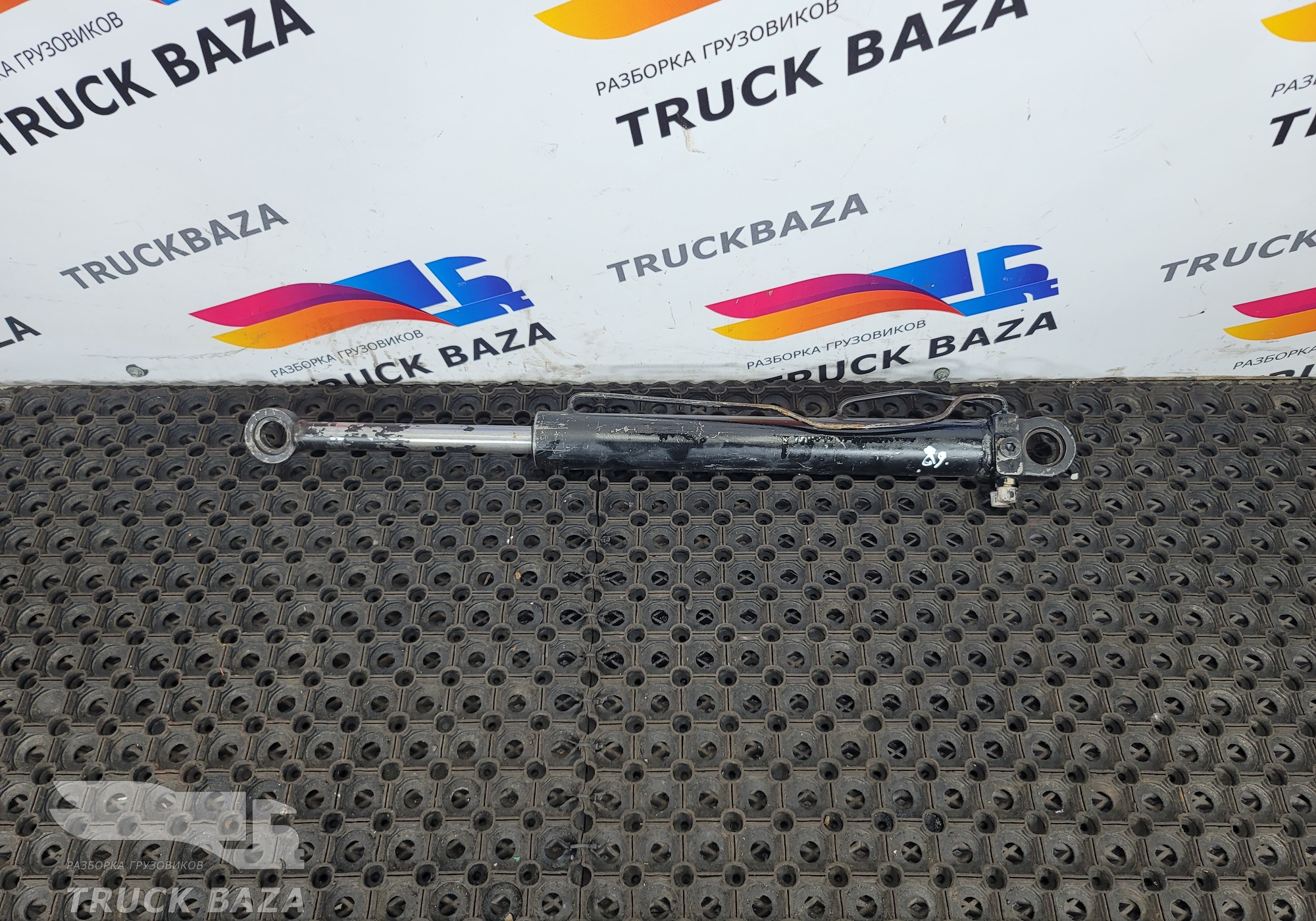 1720924 Цилиндр подъема кабины для Scania