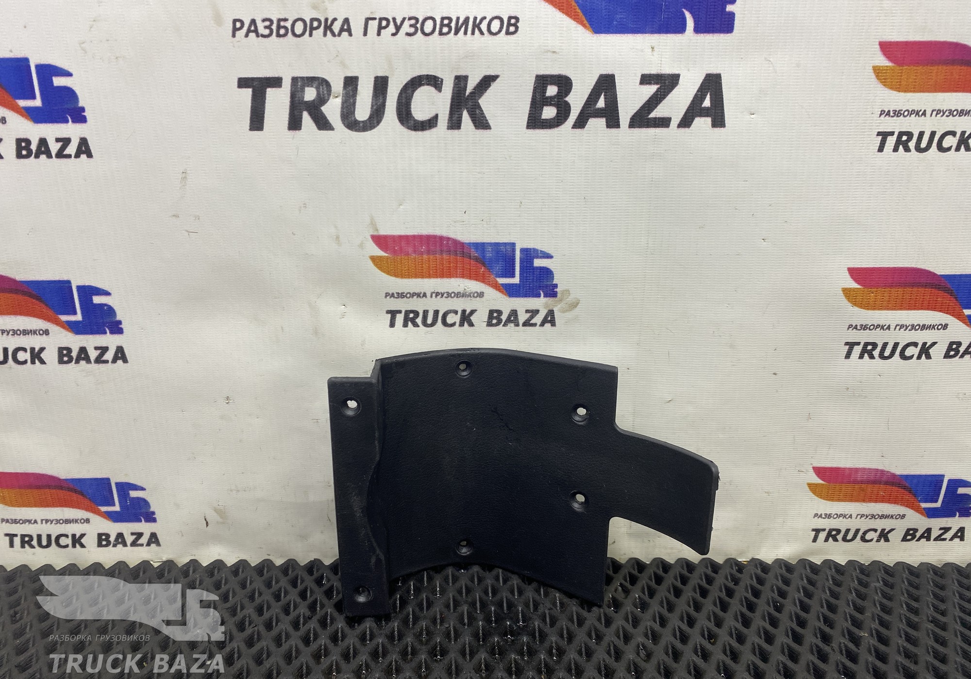 812W614300061 Накладка панели приборов для Man