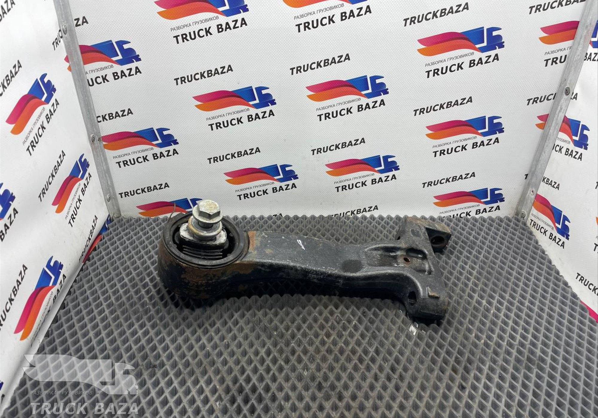 9603170624 Кронштейн крепления торсиона кабины левый для Mercedes-Benz Actros New Actros MP4 (с 2011)