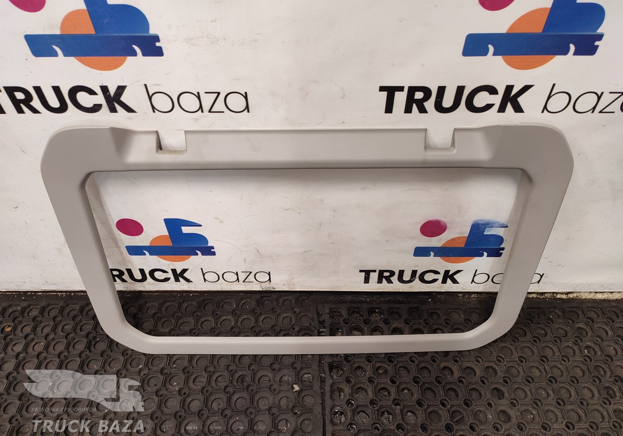 2370130 Рамка люка для Scania 6-series G (с 2016)