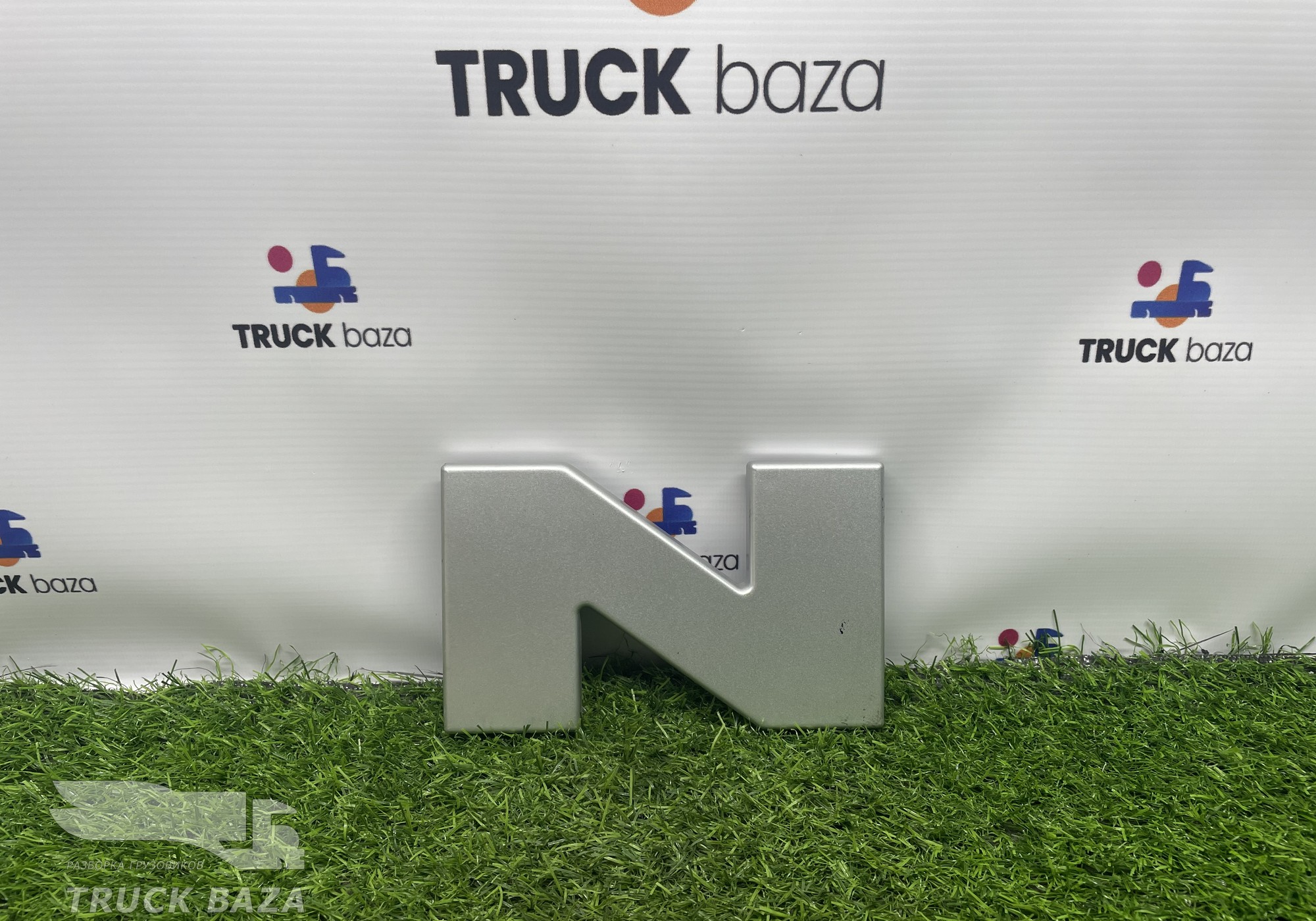 81978400316 Эмблема N