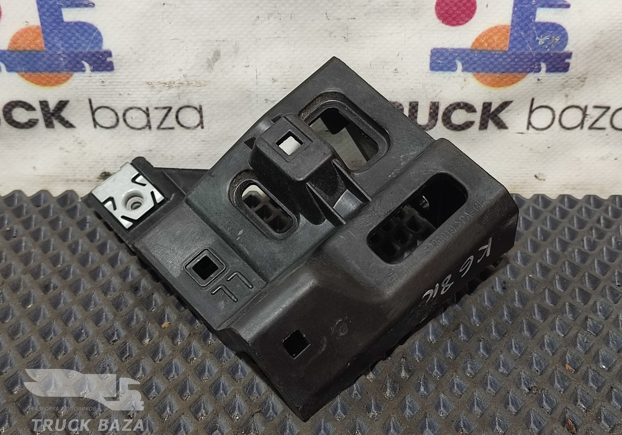 549015330019 Кронштейн салона для КАМАЗ 54901