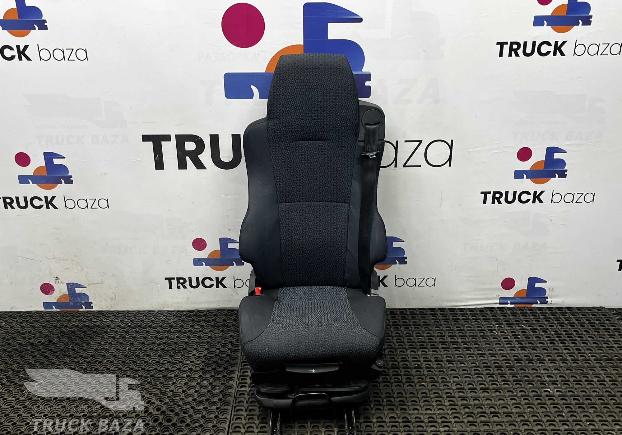 AZ1662511076 Сиденье водительское пневматическое для Sinotruk Howo T5G