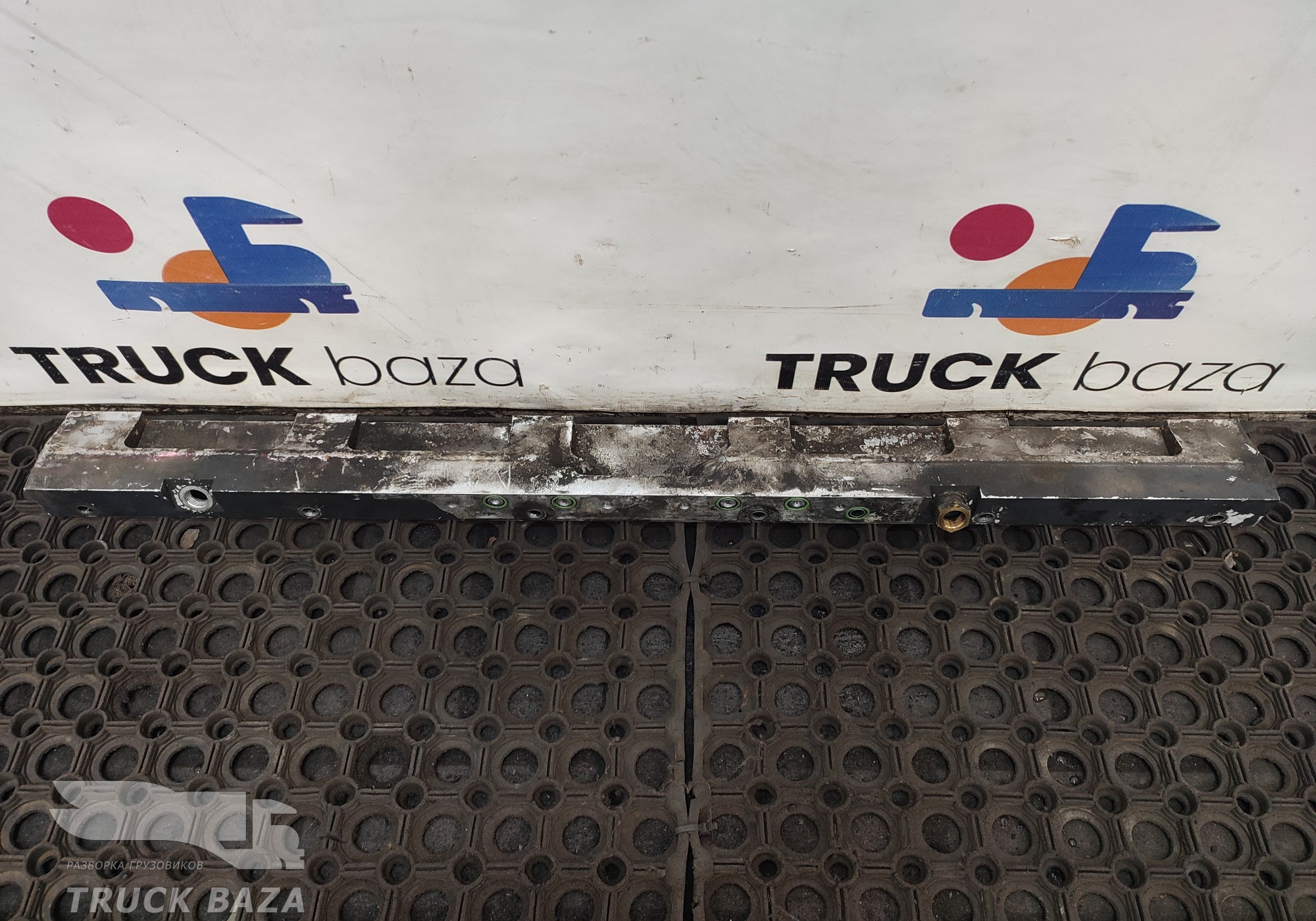 1493535 Рейка топливная