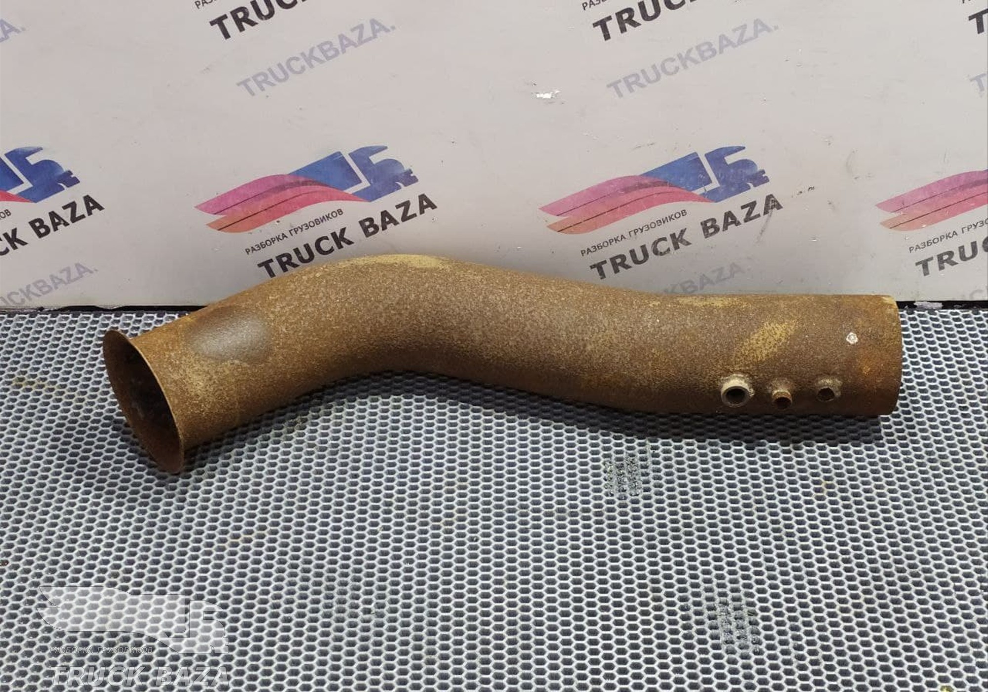 81152055177 Труба глушителя приемная