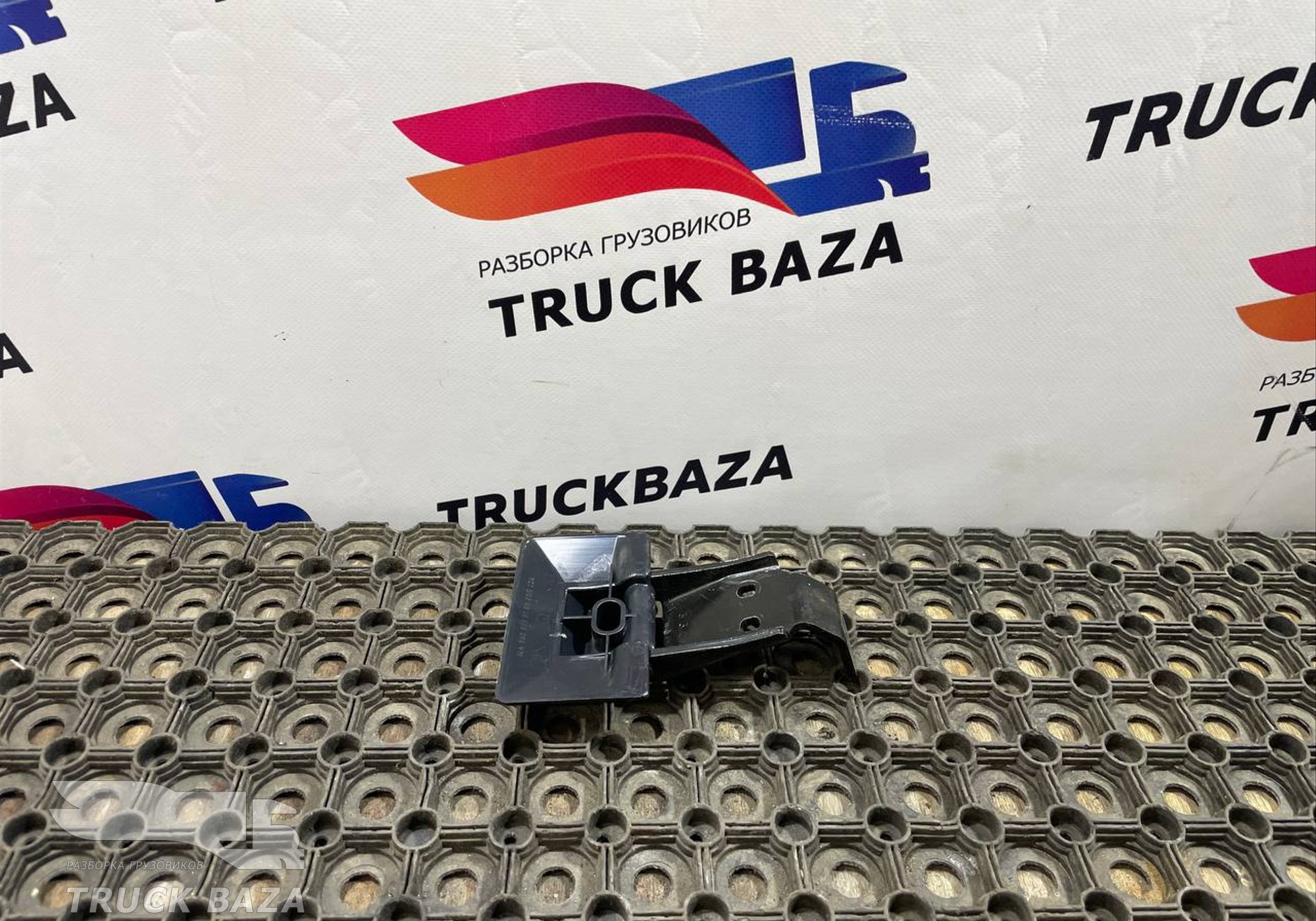 A9609770189 Крышка спальника для Mercedes-Benz Actros New Actros MP4 (с 2011)