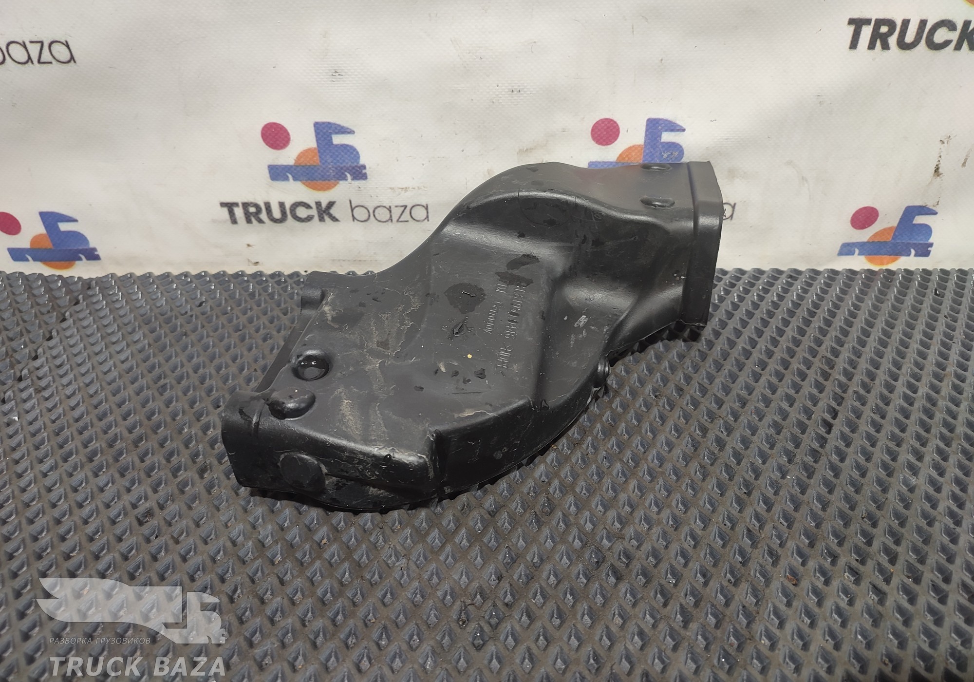 81619500446 Воздуховод отопителя