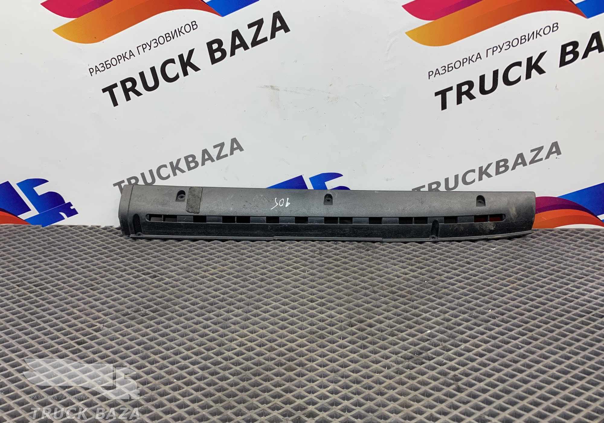 1297409 Накладка на торпедо левая для Daf 95XF