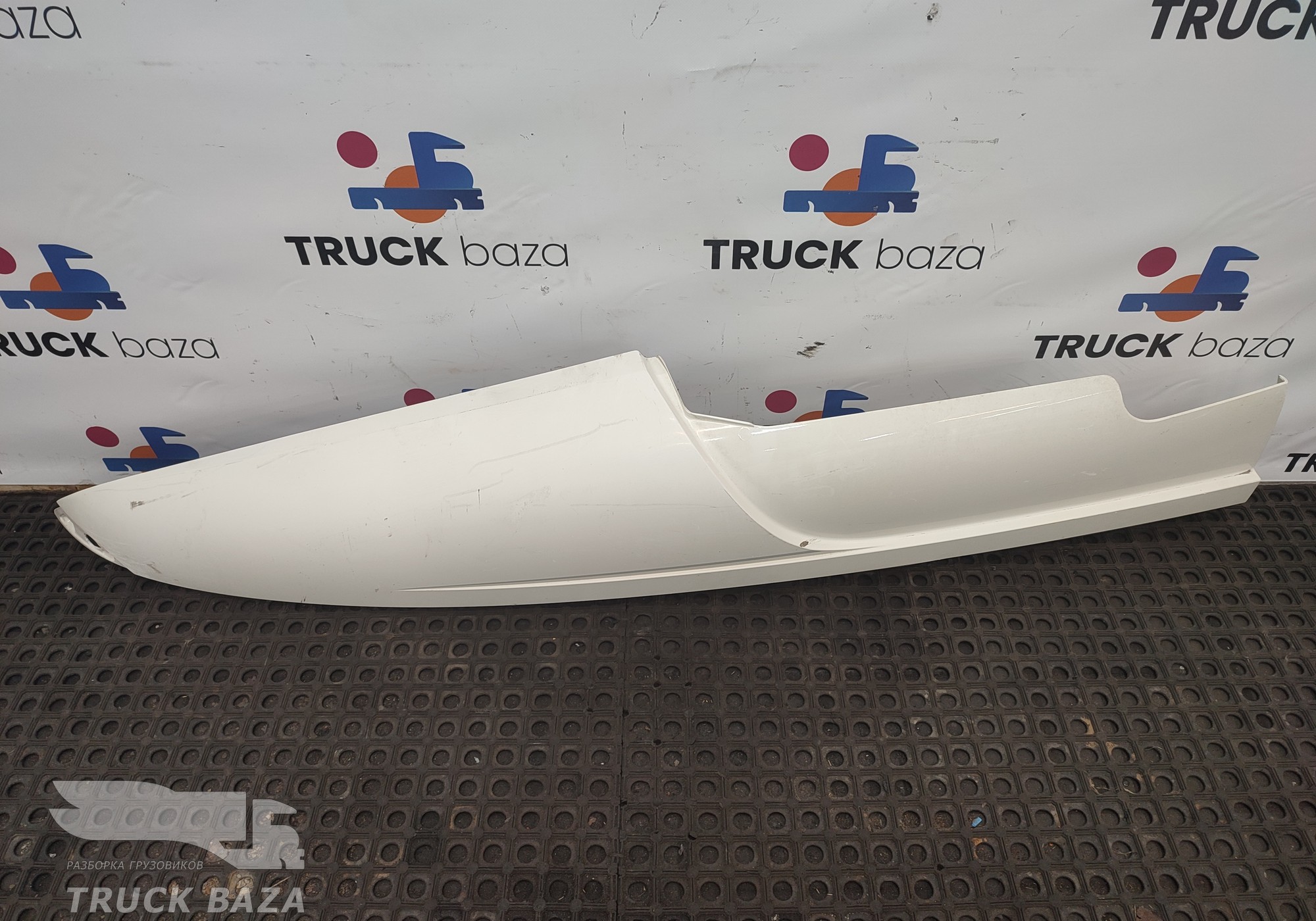 1875235 Спойлер крыши боковой левый для Daf XF105 (с 2006 по 2020)