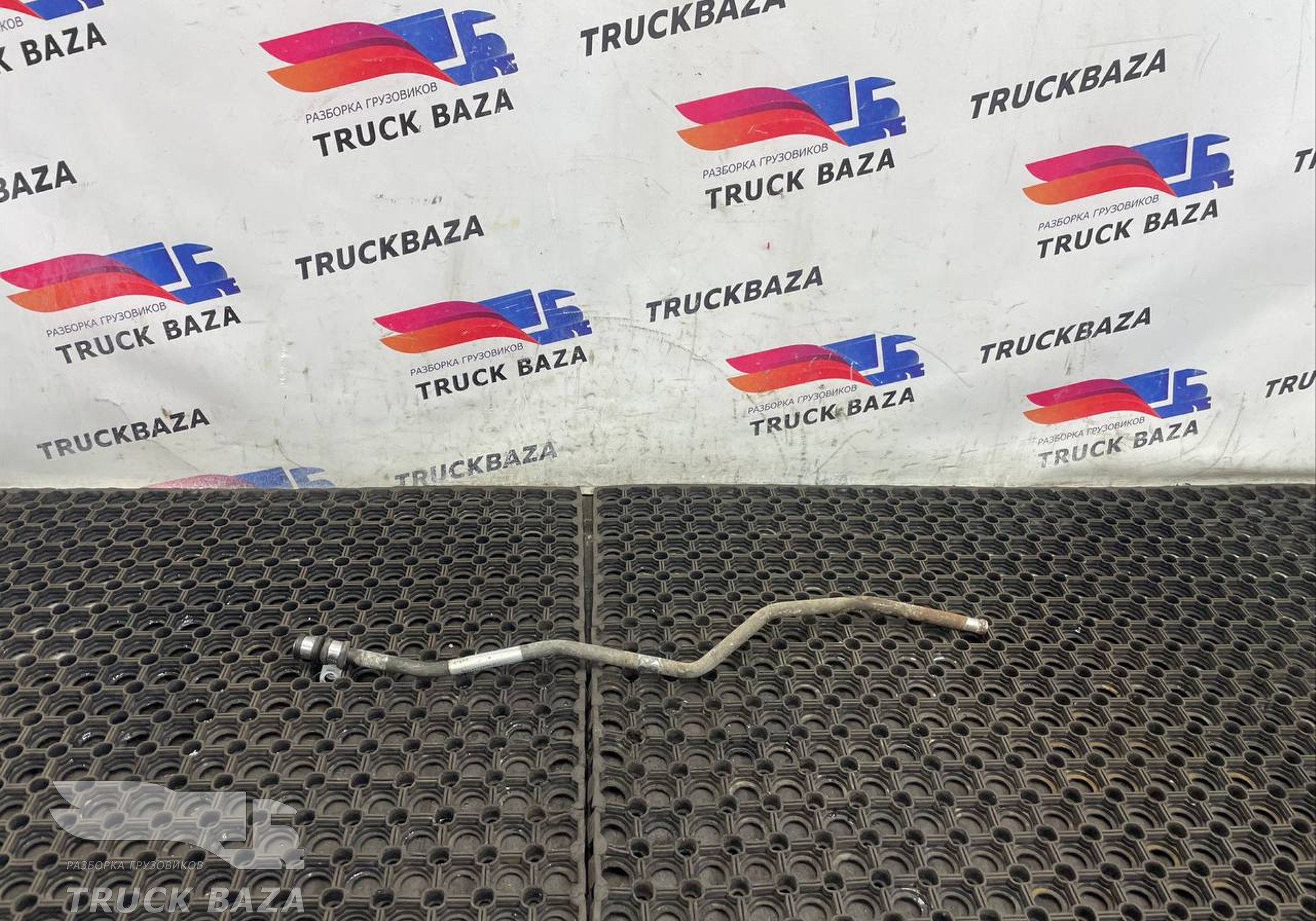 JC462B940AB Трубка системы охлаждения для Ford F-MAX (с 2018)