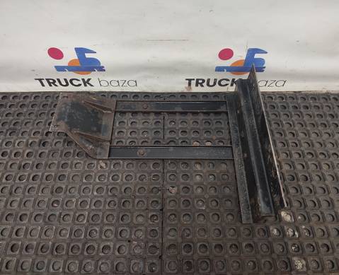 549018403102 Кронштейн задней части переднего крыла левого для КАМАЗ 54901