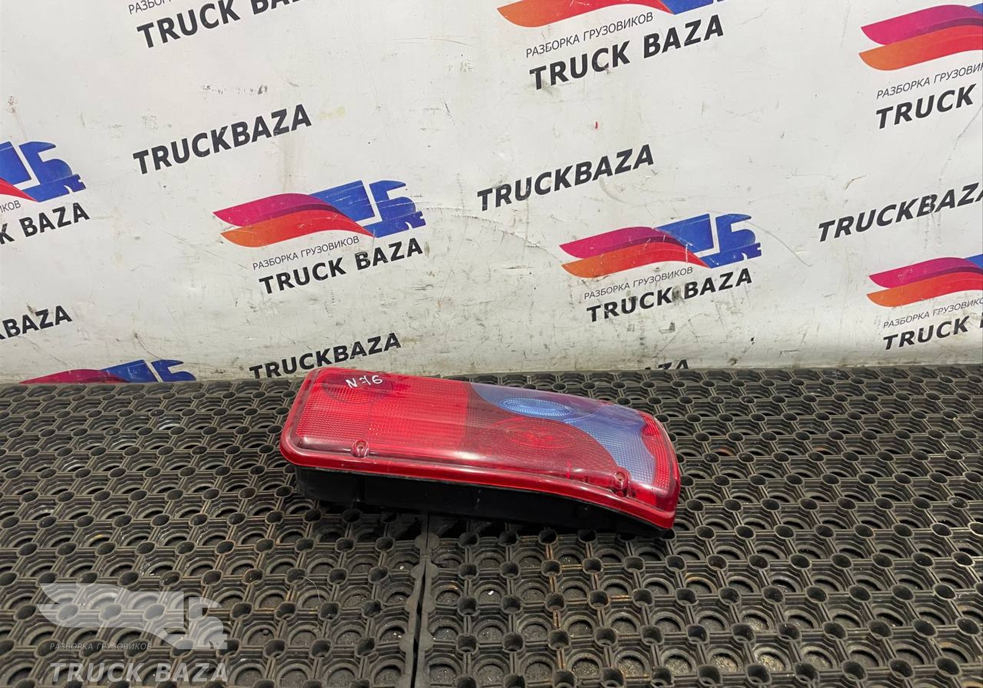 81252256350 Фонарь задний левый для Man TGX TG3 (с 2020)