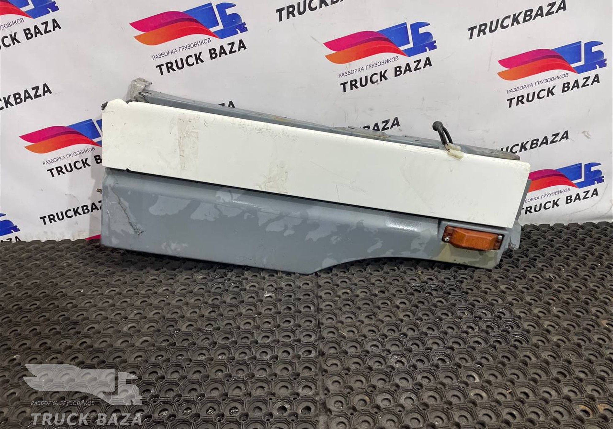 1441664 Продолжение крыла правого для Daf XF105