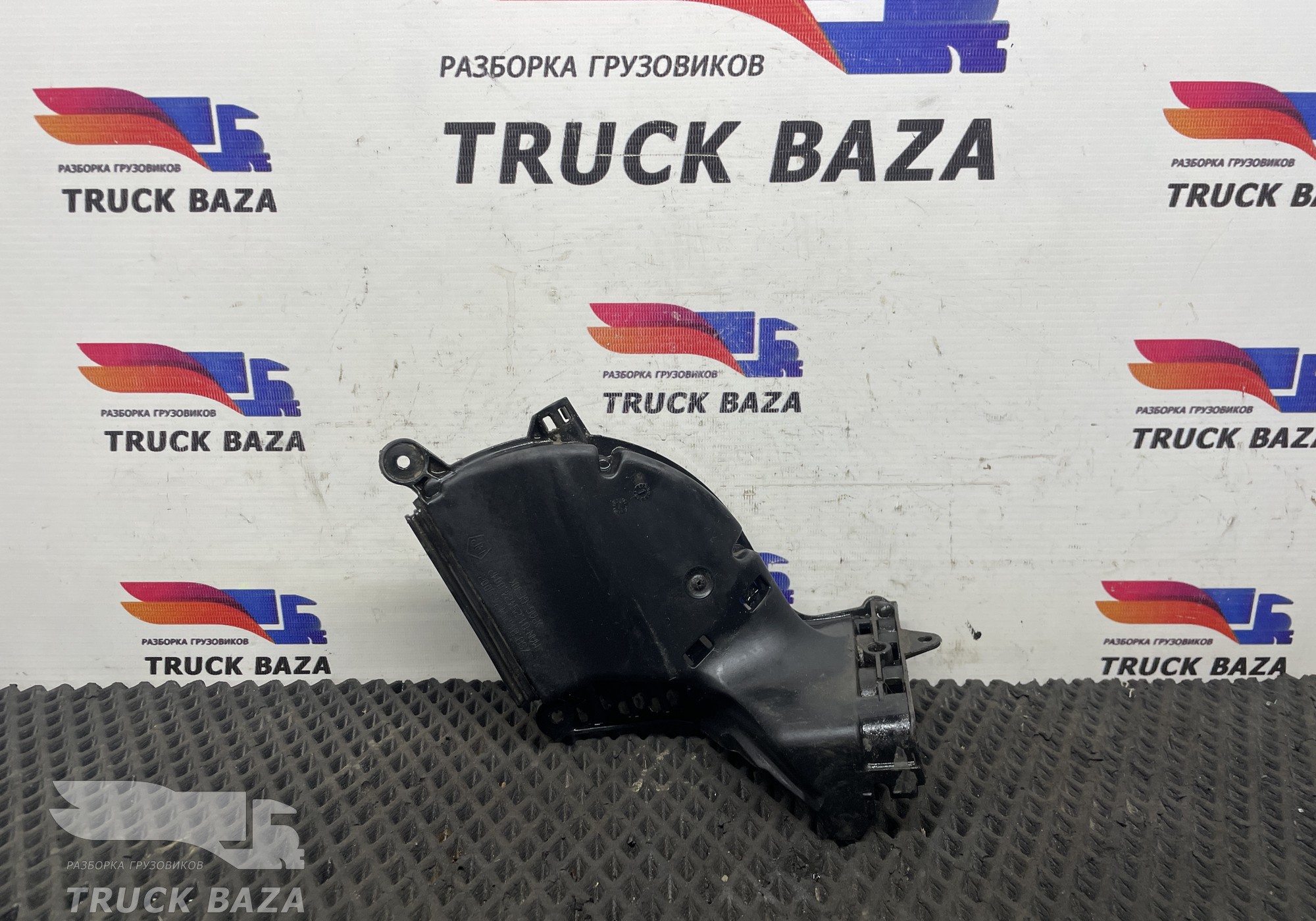 81254240012 Крышка блока предохранителей для Man TGA