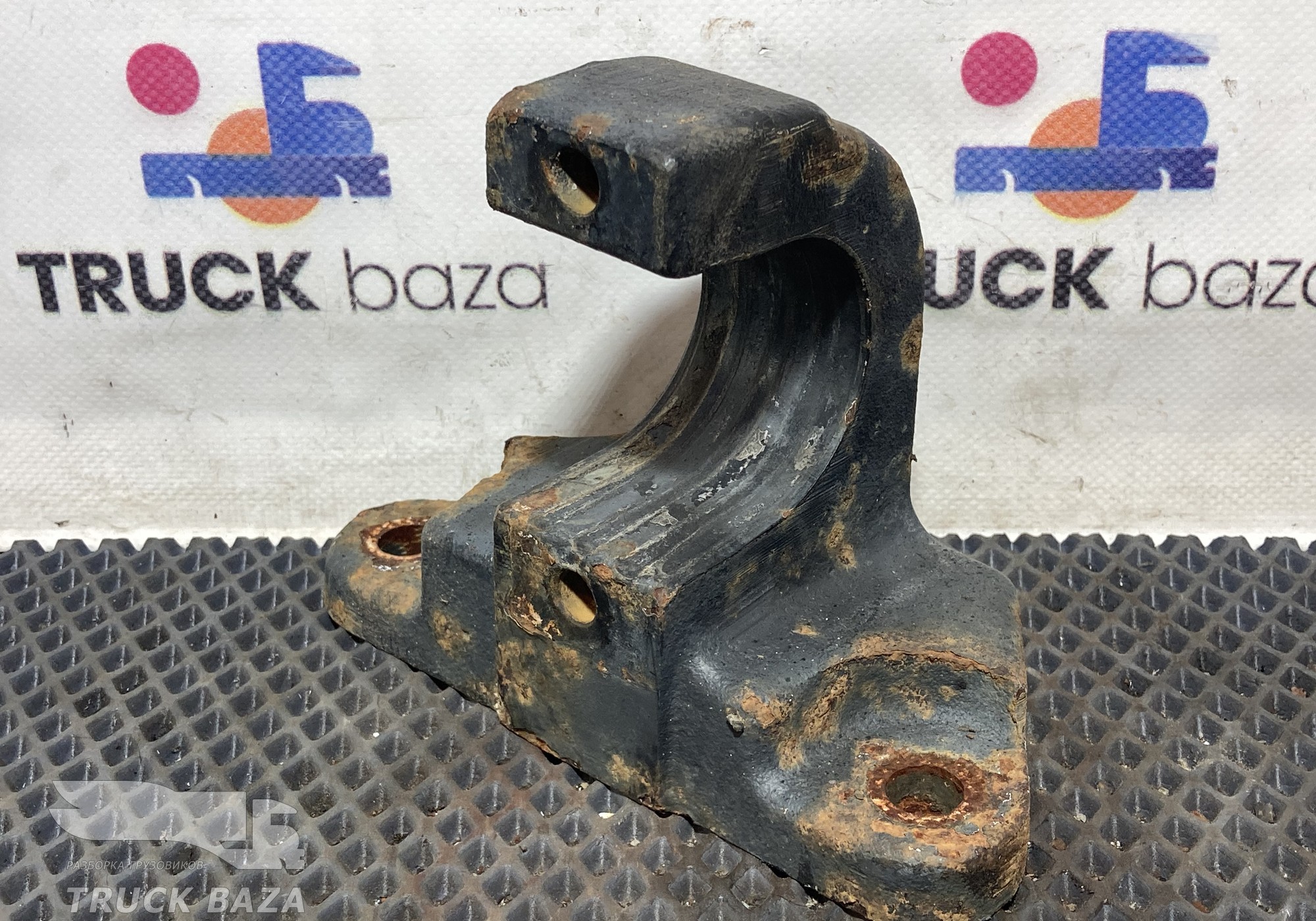 5490120304201 Кронштейн глушителя для КАМАЗ 5490 (с 2013)