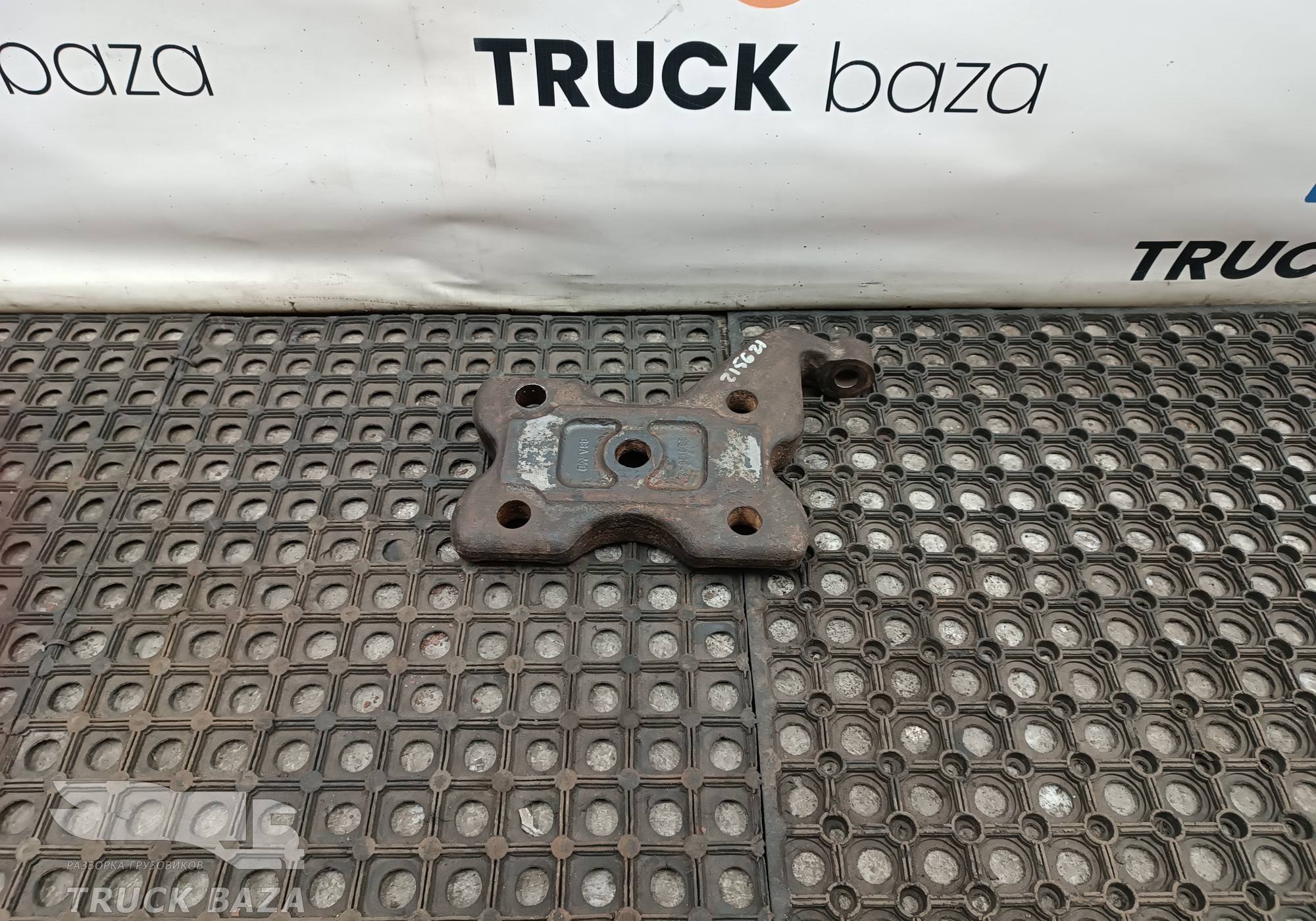 5010600042 Кронштейн амортизатора заднего левый для Renault