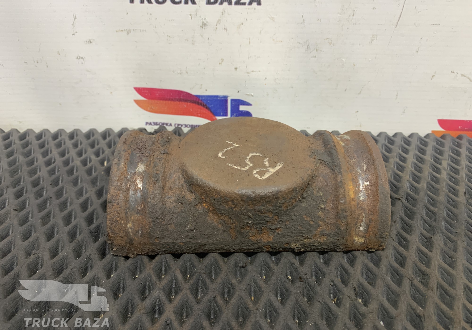 5010557715 Проставка рессоры для Renault Kerax