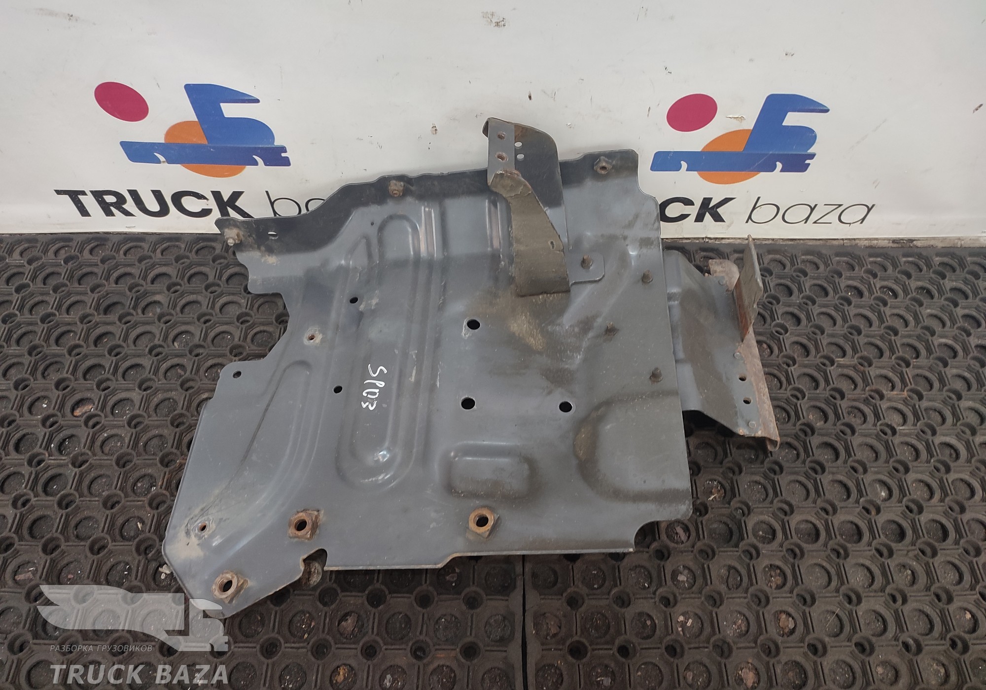 2105660 Кронштейн осушителя для Scania