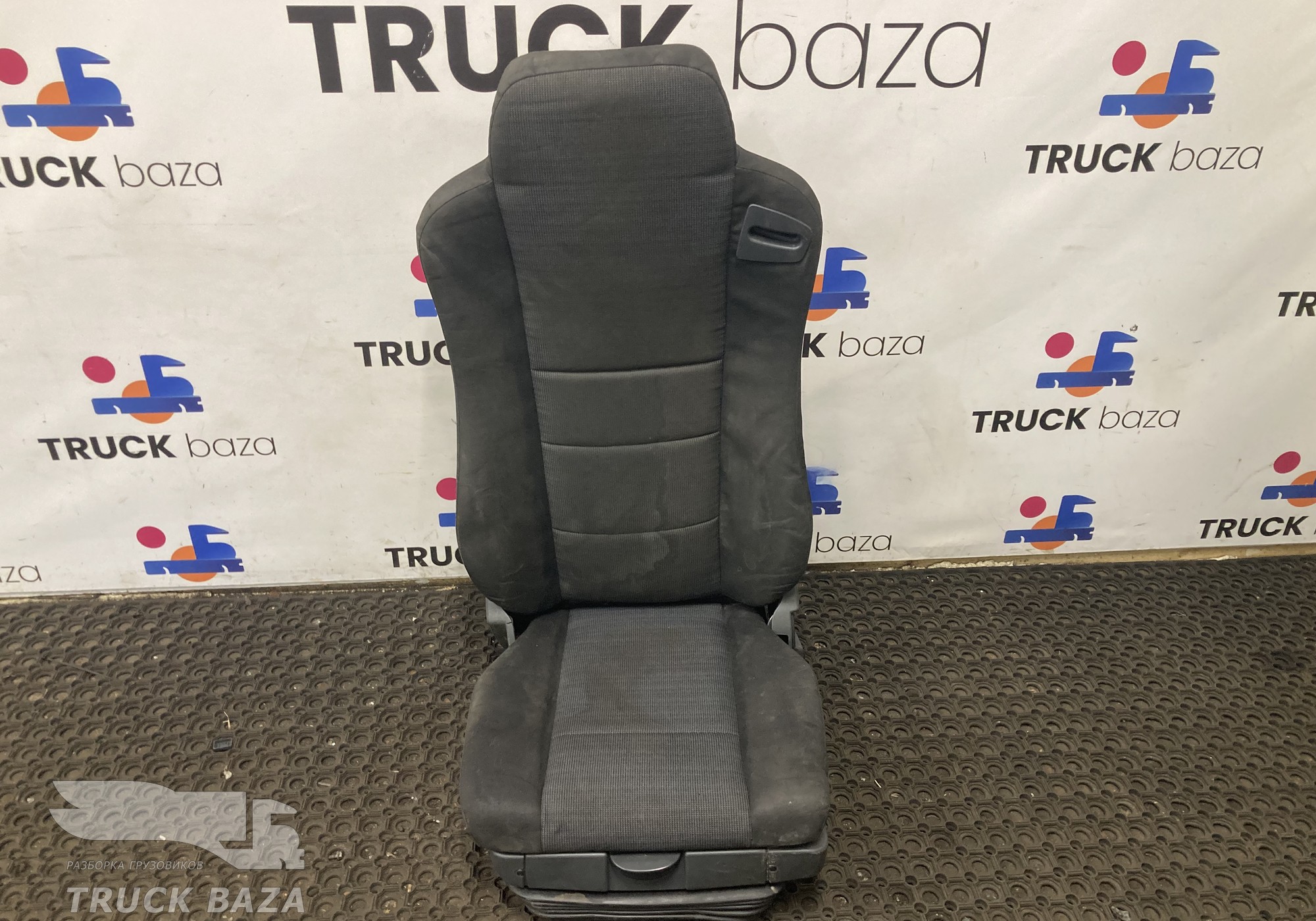 81512721 Сиденье водительское пневматическое для КАМАЗ 5490 (с 2013)