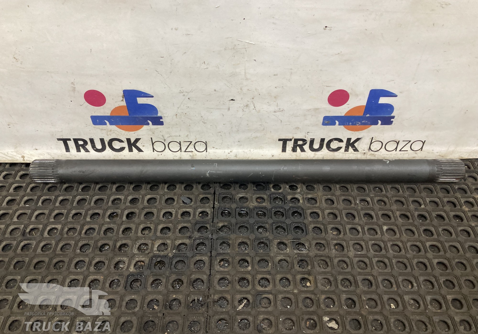 2276757 Полуось задняя 1070 мм