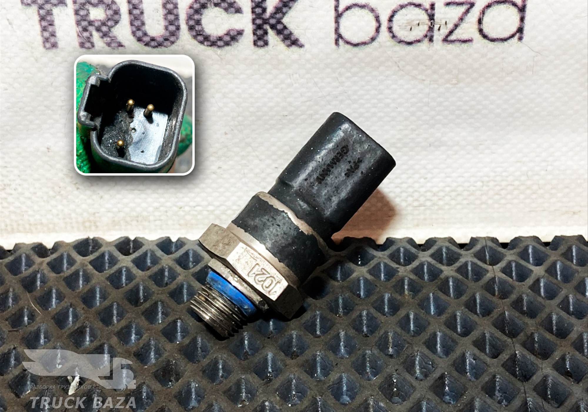 1911032 Датчик давления картерных газов