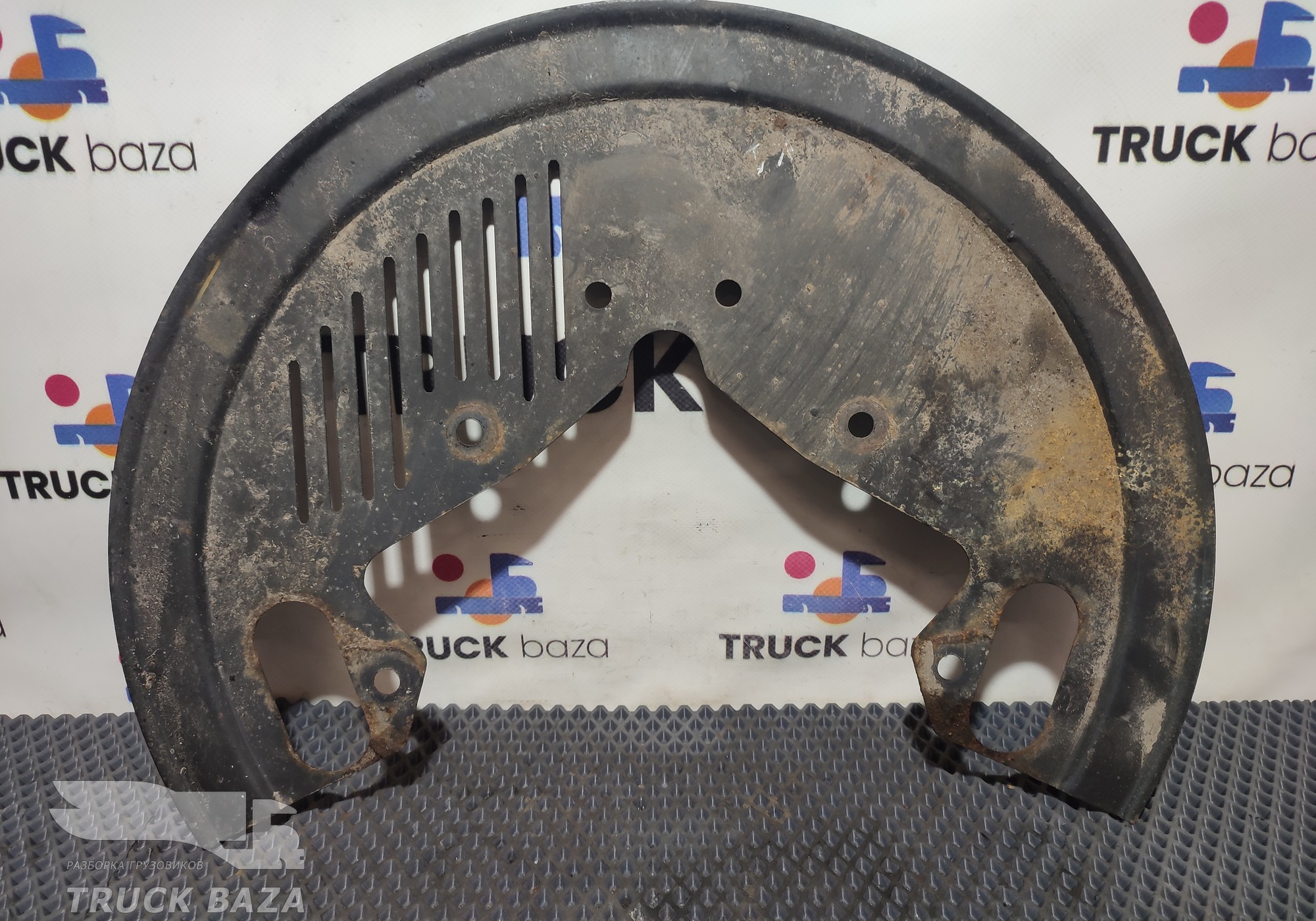 9444230720 Пыльник тормозного диска левый