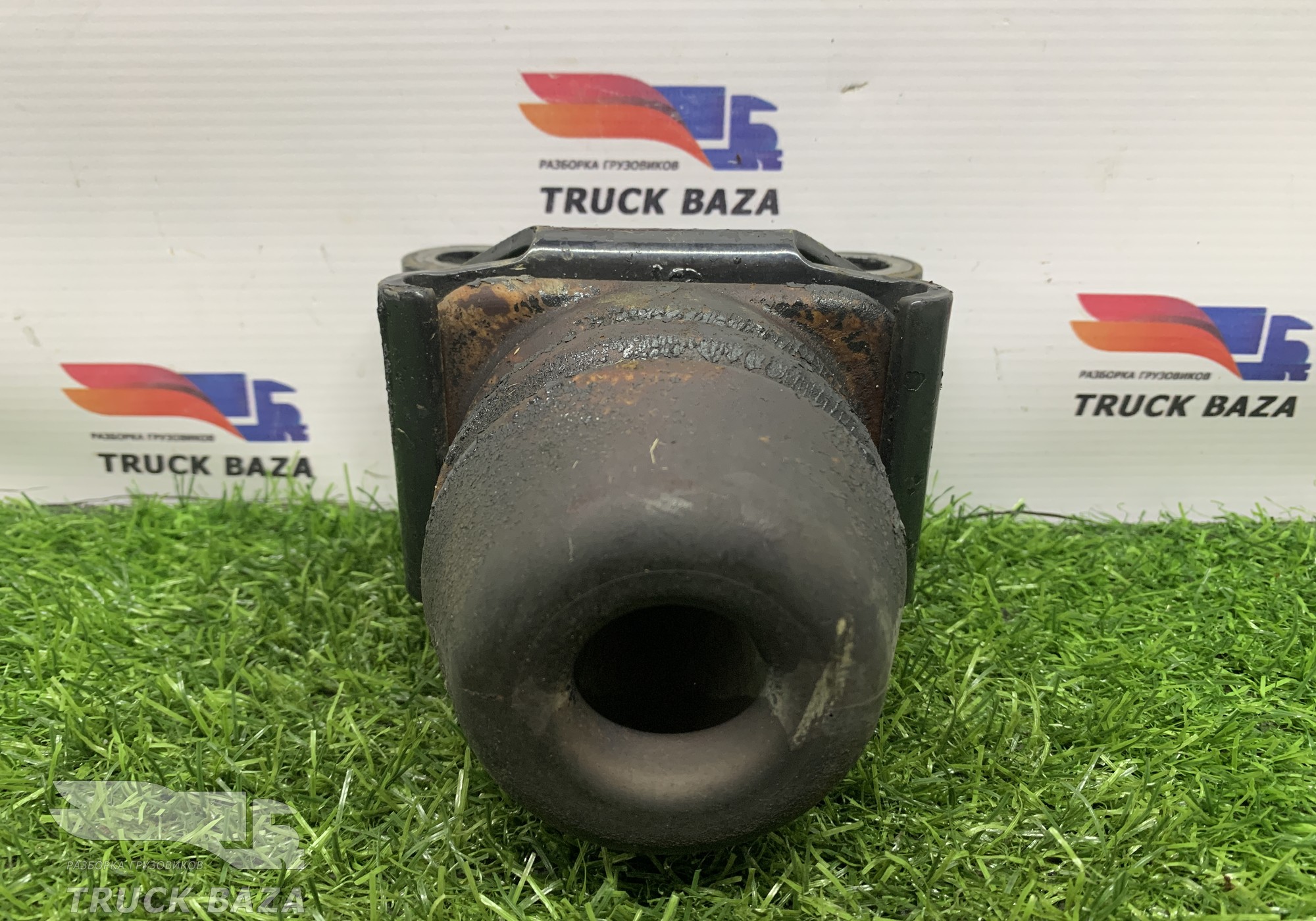 81414016036 Отбойник передней рессоры