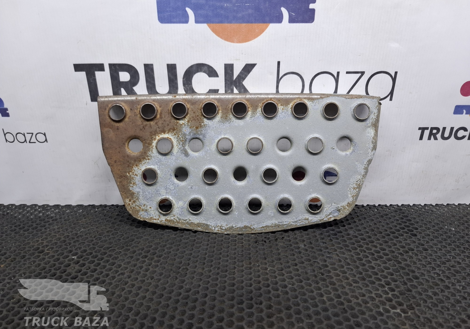 81615105187 Площадка подножки для Man TGS II (с 2012)