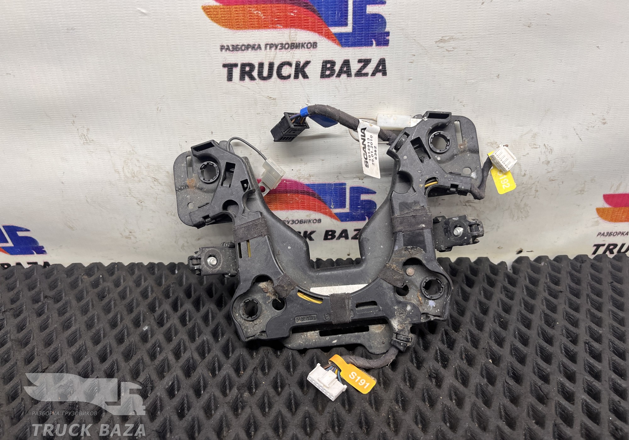 1914913 Шлейф подрулевой для Scania 5-series P (с 2004 по 2016)