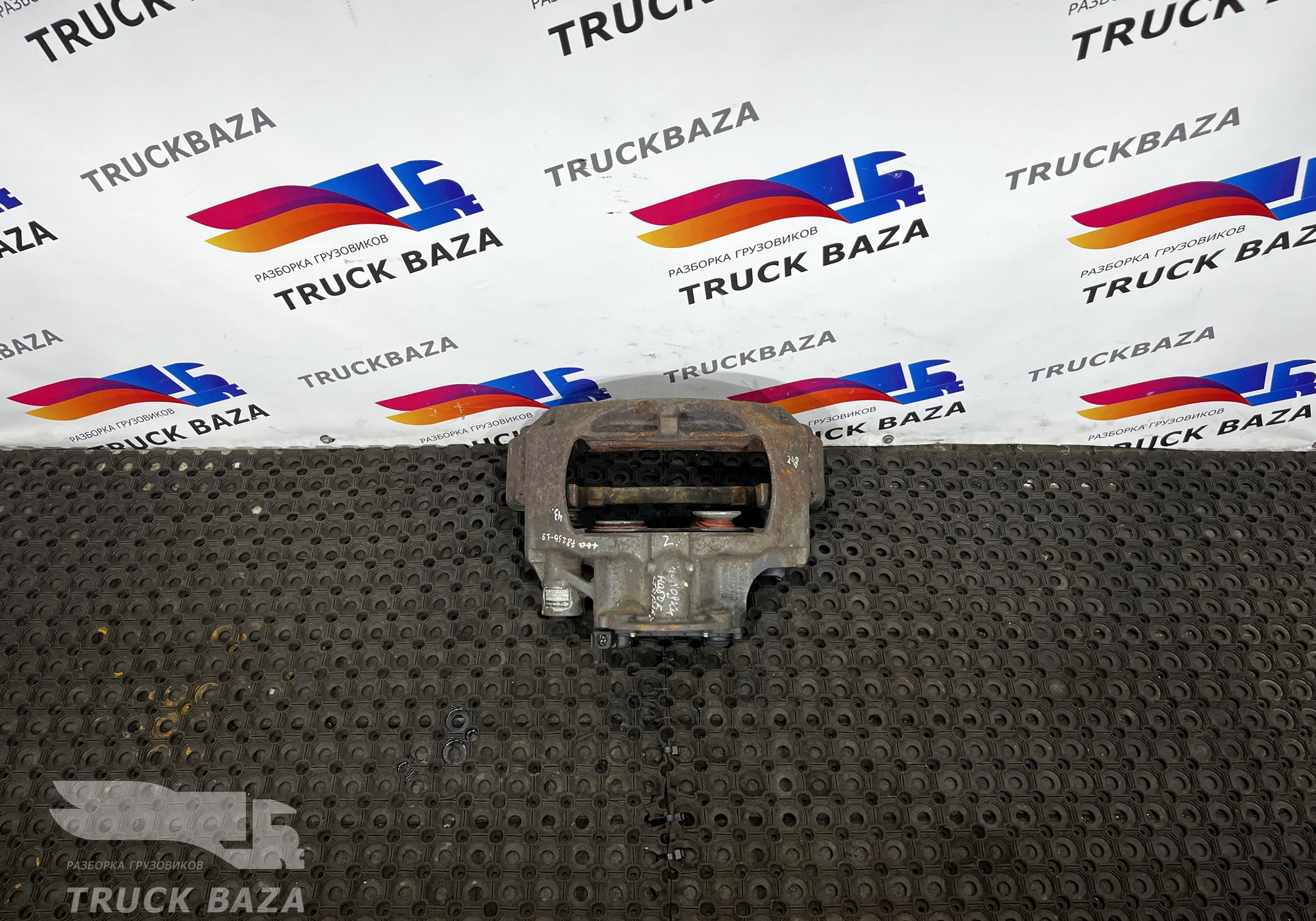 1658011 Суппорт передний левый/задний правый для Daf 95XF