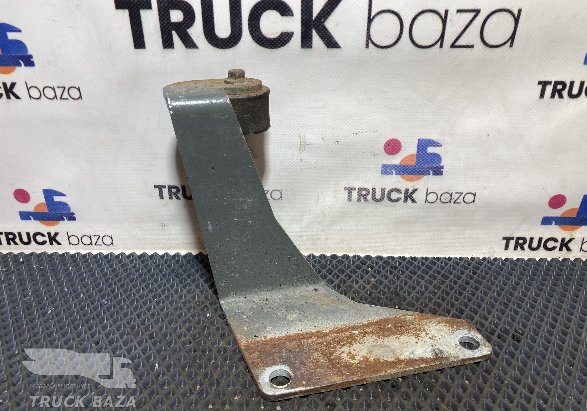 712W55020052 Кронштейн глушителя для Sinotruk Sitrak C7H