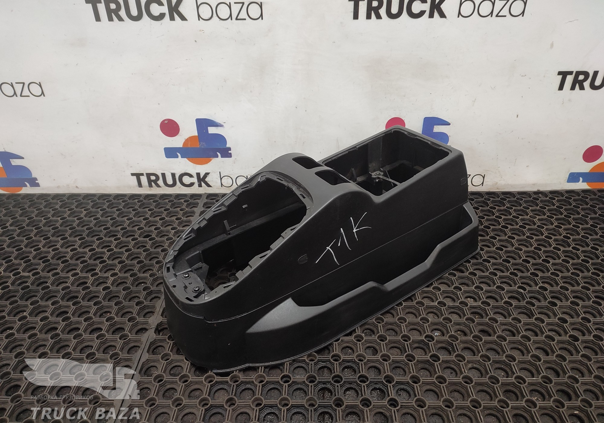 812W617016287 Кожух туннеля КПП для Sinotruk Sitrak C7H