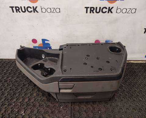 2083702 Панель торпедо центральная для Scania 6-series R (с 2016)