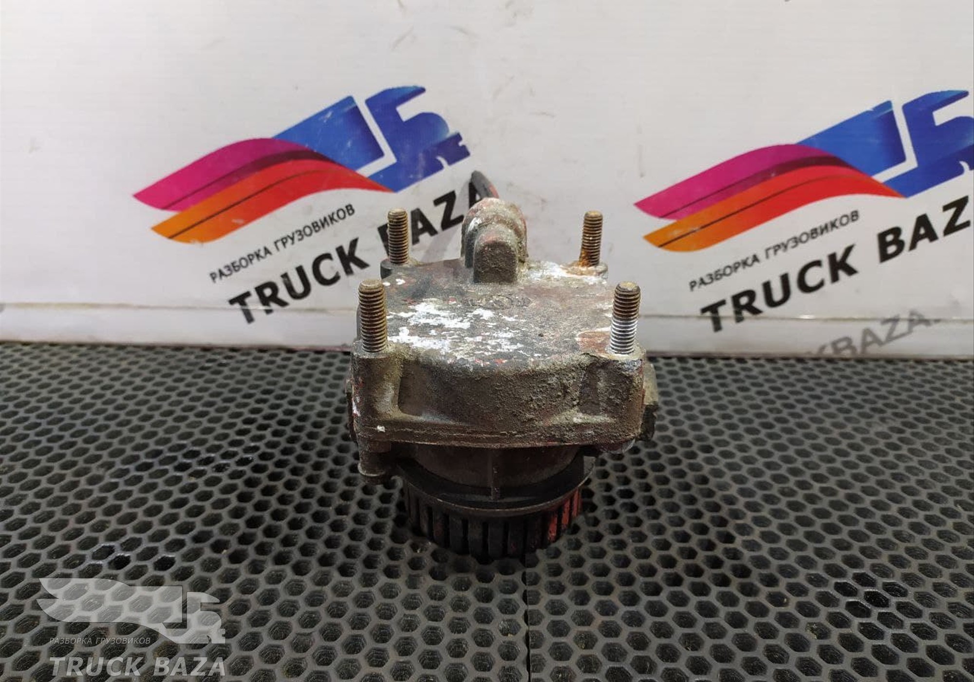 5010588146 Клапан ускорительный для Mercedes-Benz Axor