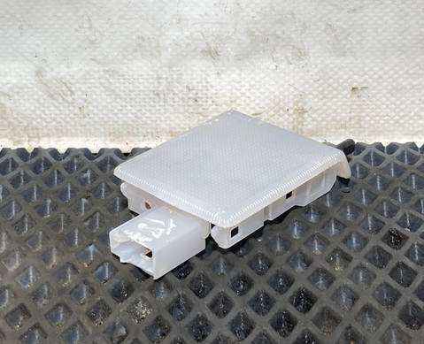 811W252036002 Плафон освещения бардачка для Sinotruk Sitrak C7H