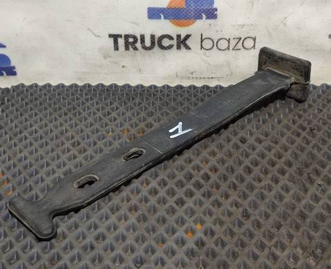 KM70013 Хомут заднего крыла для КАМАЗ