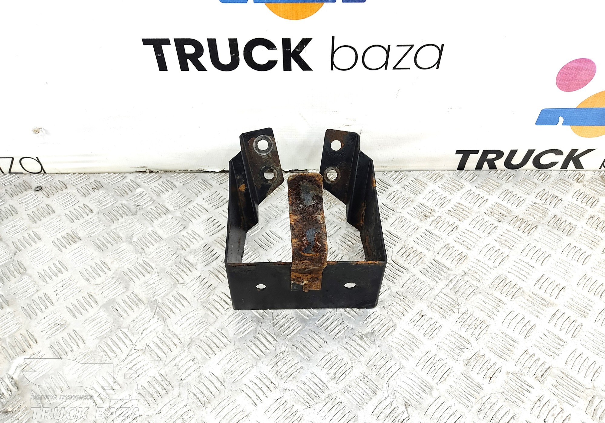 54901392708010 Кронштейн противооткатного упора для КАМАЗ 54901