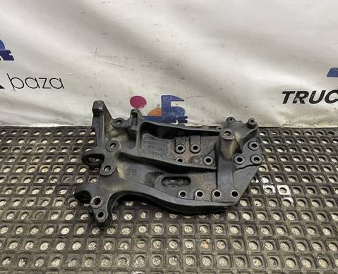 1846826 Кронштейн переднего бампера левый для Scania 5-series