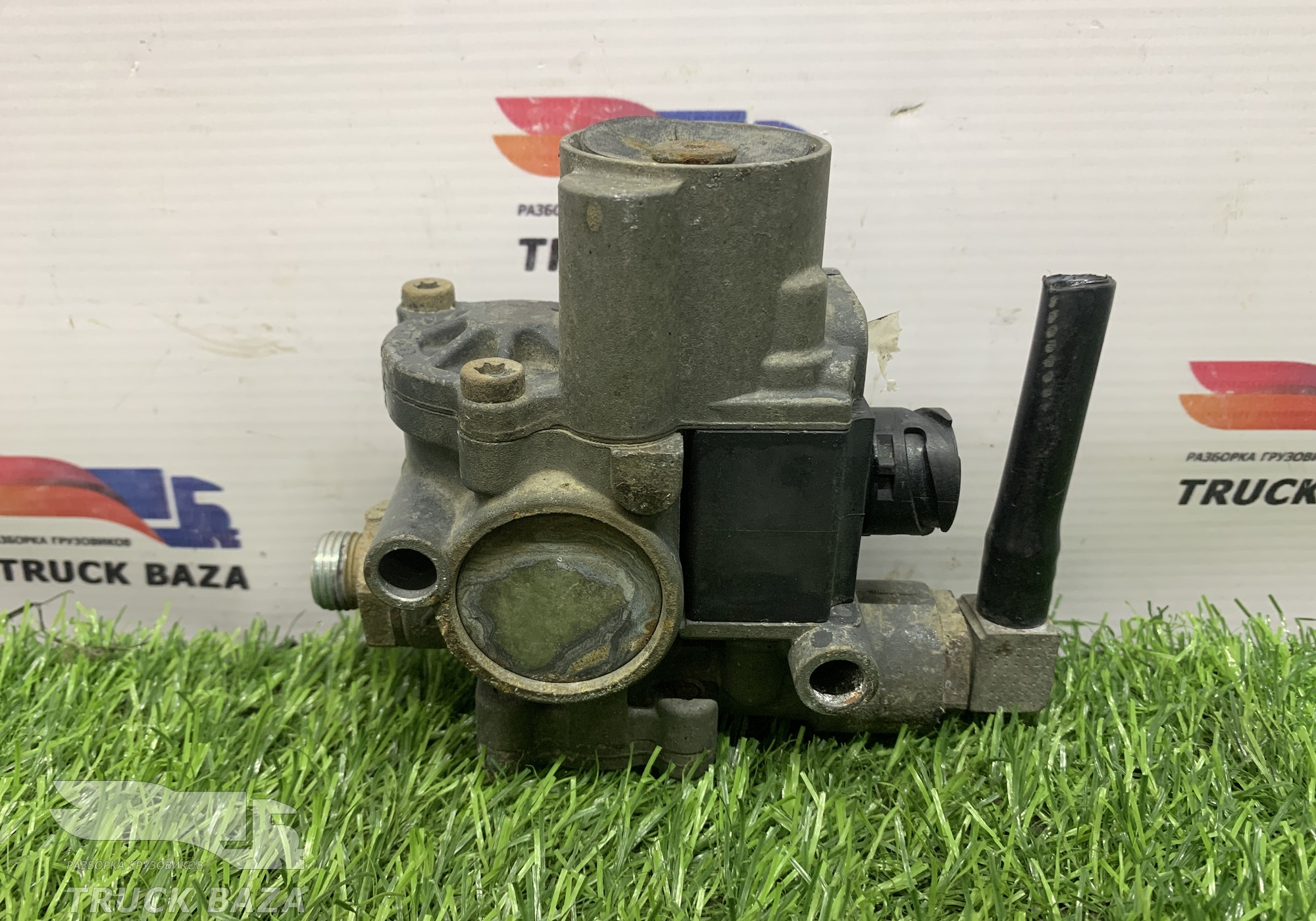 1304635 Кран ABS для Daf CF II (с 2006 по 2013)