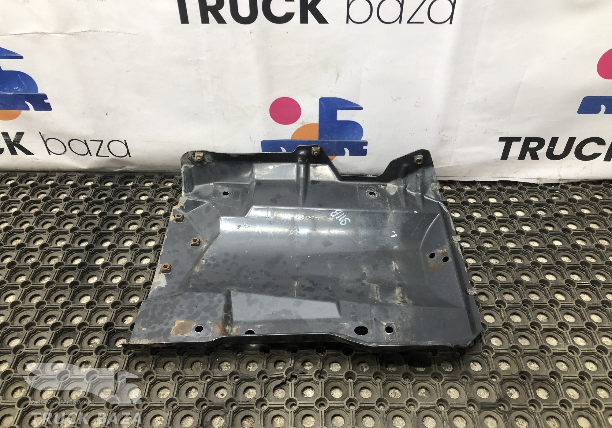 1753473 Кронштейн воздушного фильтра для Scania