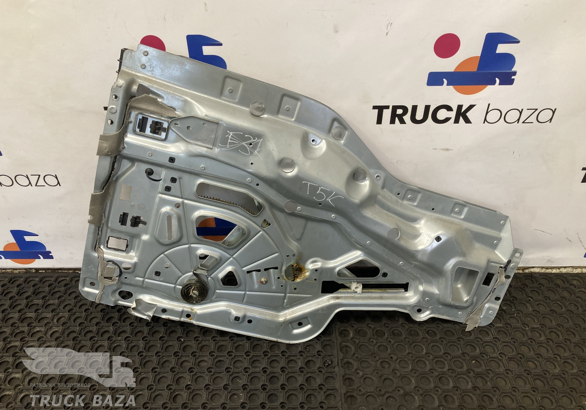 711W626450011 Стеклоподъемник для Sinotruk Sitrak C7H