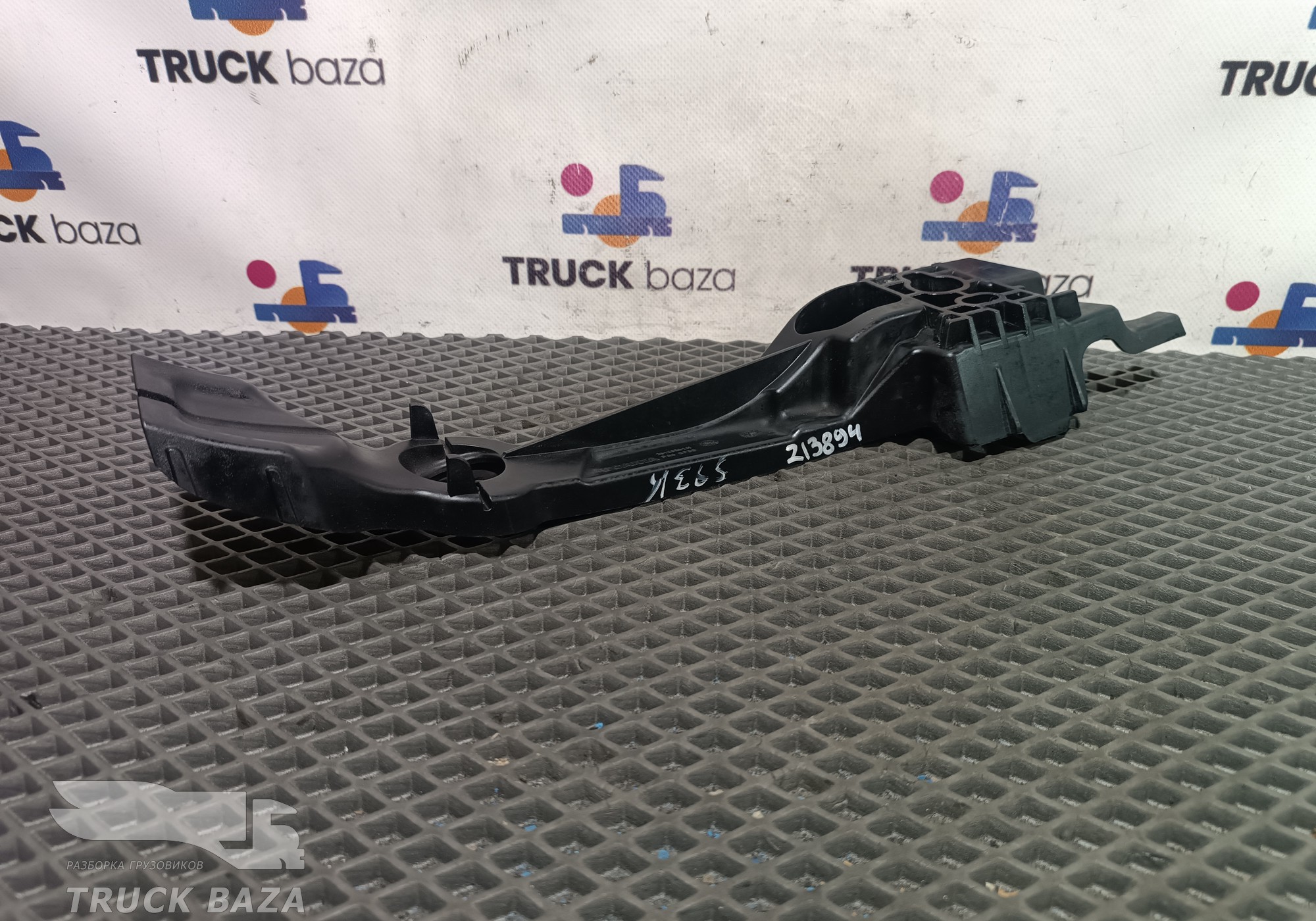 2612854 Кронштейн солнцезащитного козырька для Scania 6-series R (с 2016)