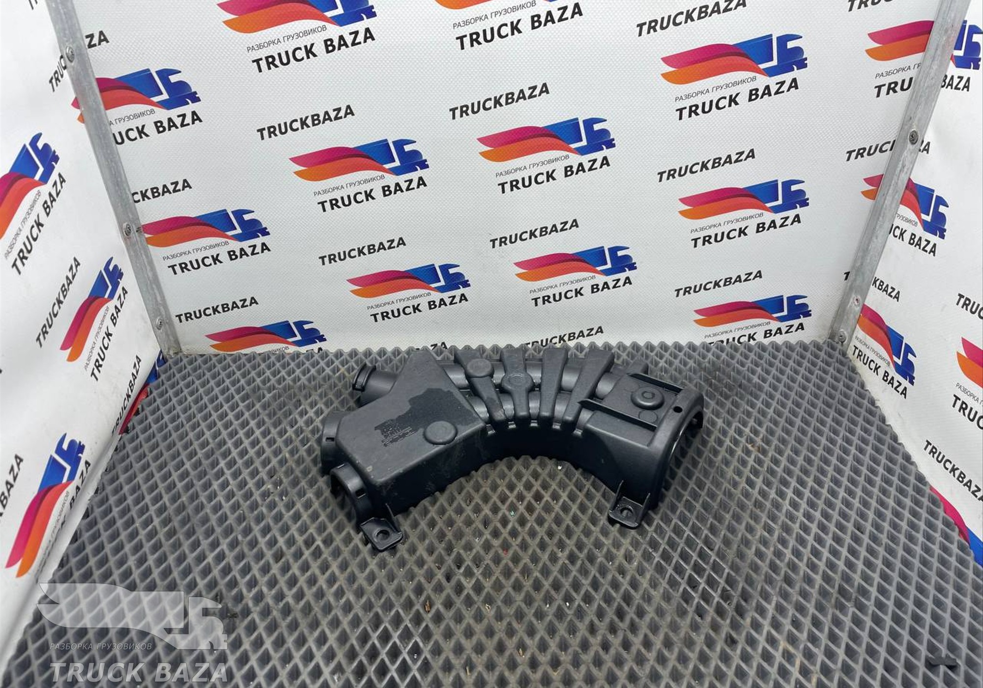 1866053 Кронштейн проводки для Daf XF106 (с 2013 по 2023)