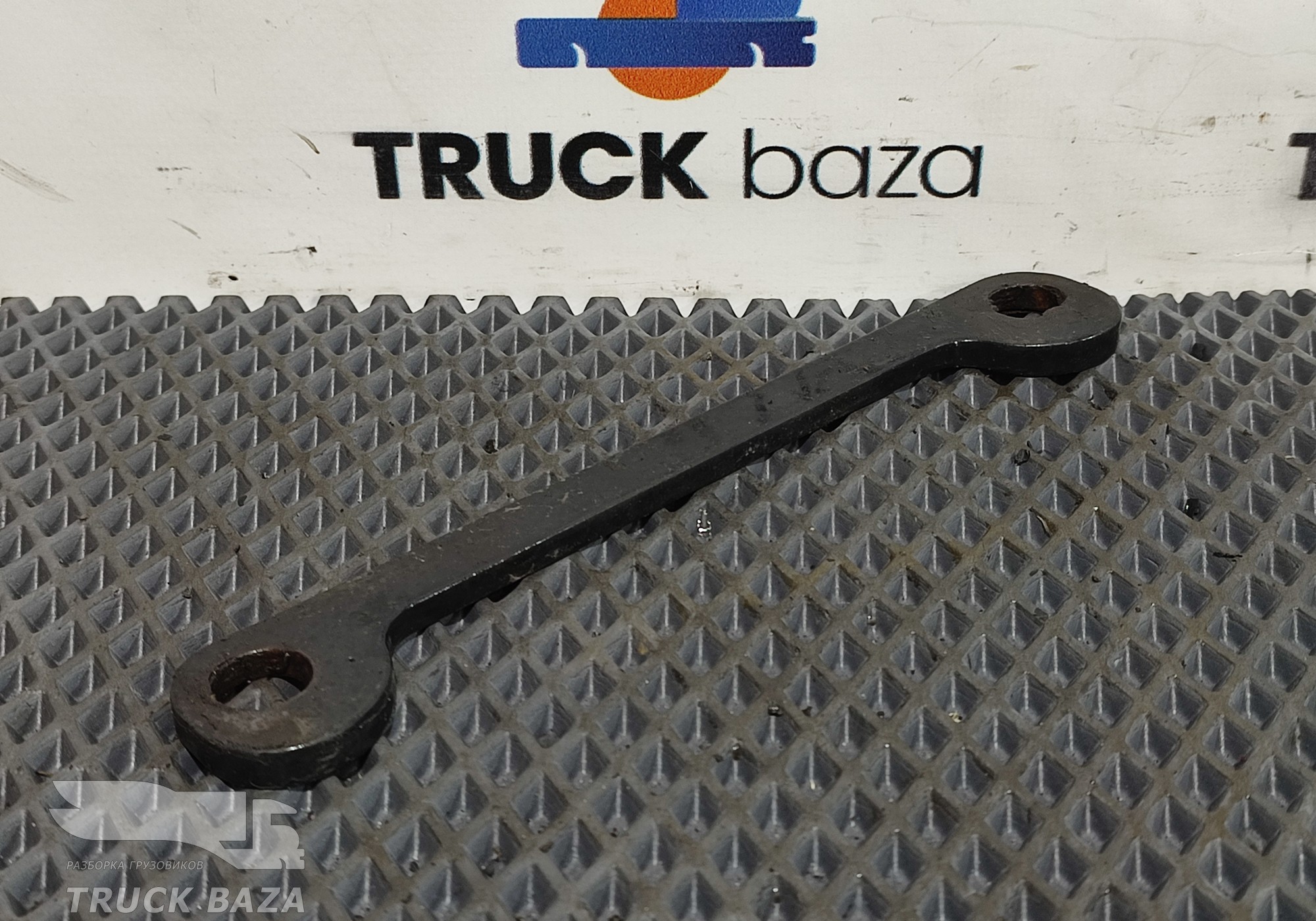 81418600276 Проставка аккумуляторного ящика