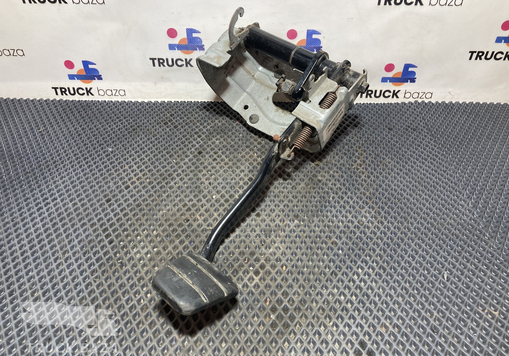 1731239 Педальный узел