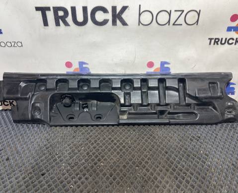 82555259 Уплотнитель капота левый для Renault T (с 2013)