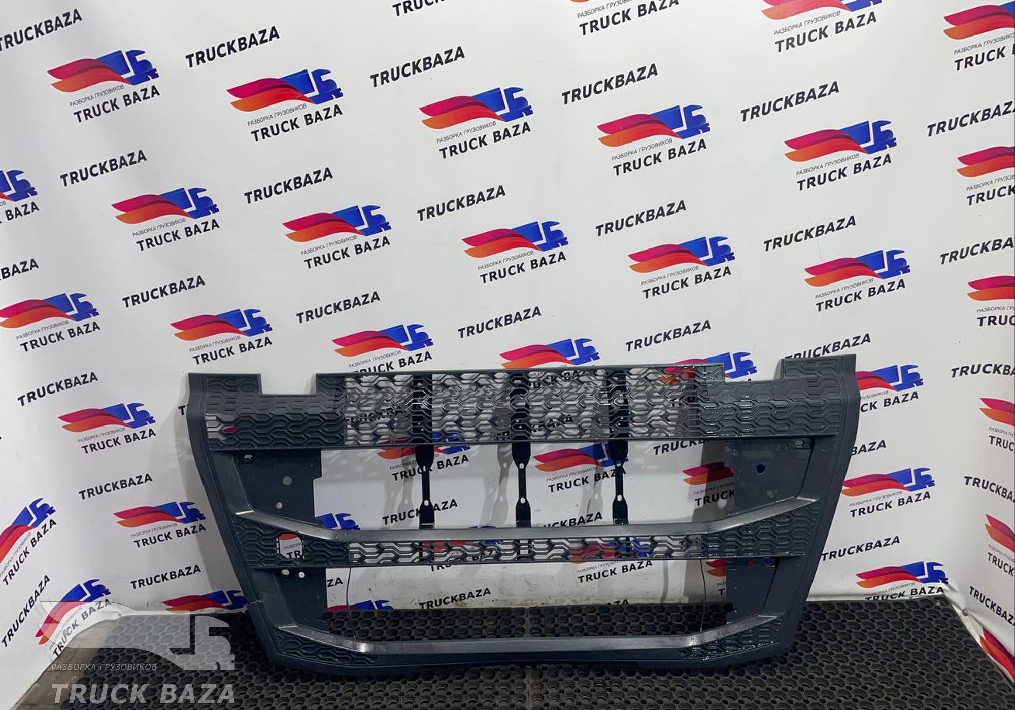 23512110 Решетка радиатора для Volvo FH 4 (с 2012)