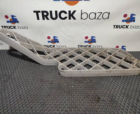 1535040 Подножка правая для Scania