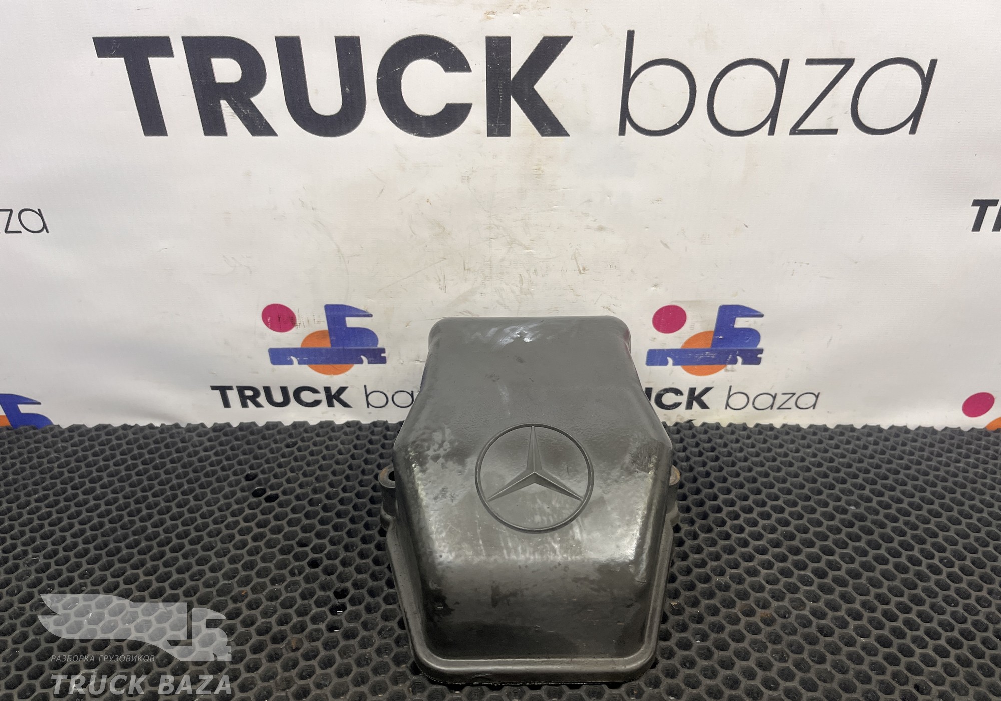 A4570100130 Крышка ГБЦ клапанная для Mercedes-Benz Actros