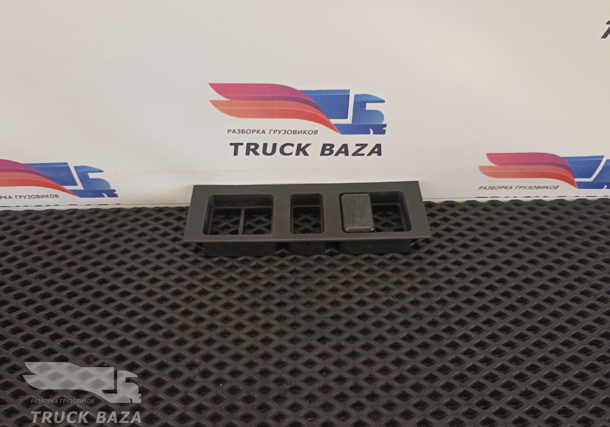 3175615 Панель переключателей для Volvo FH 2 (с 2002 по 2008)